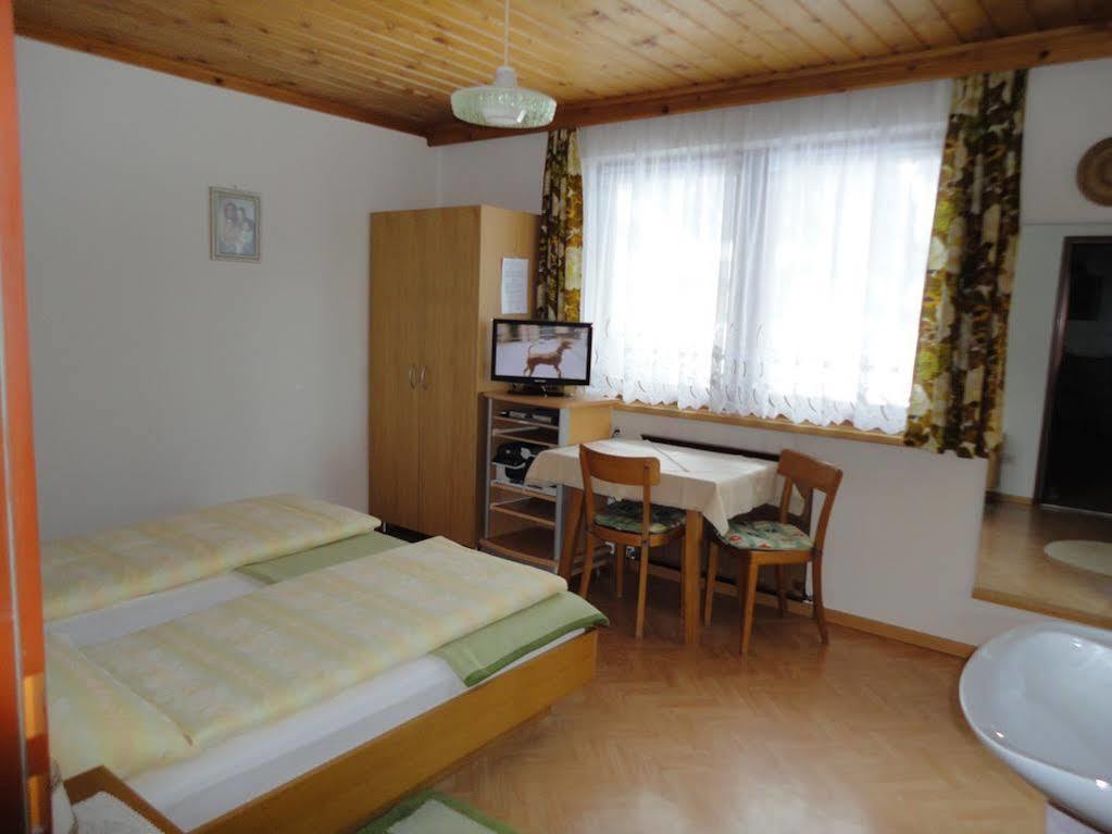 Haus Dorfblick 호텔 Prägraten 외부 사진