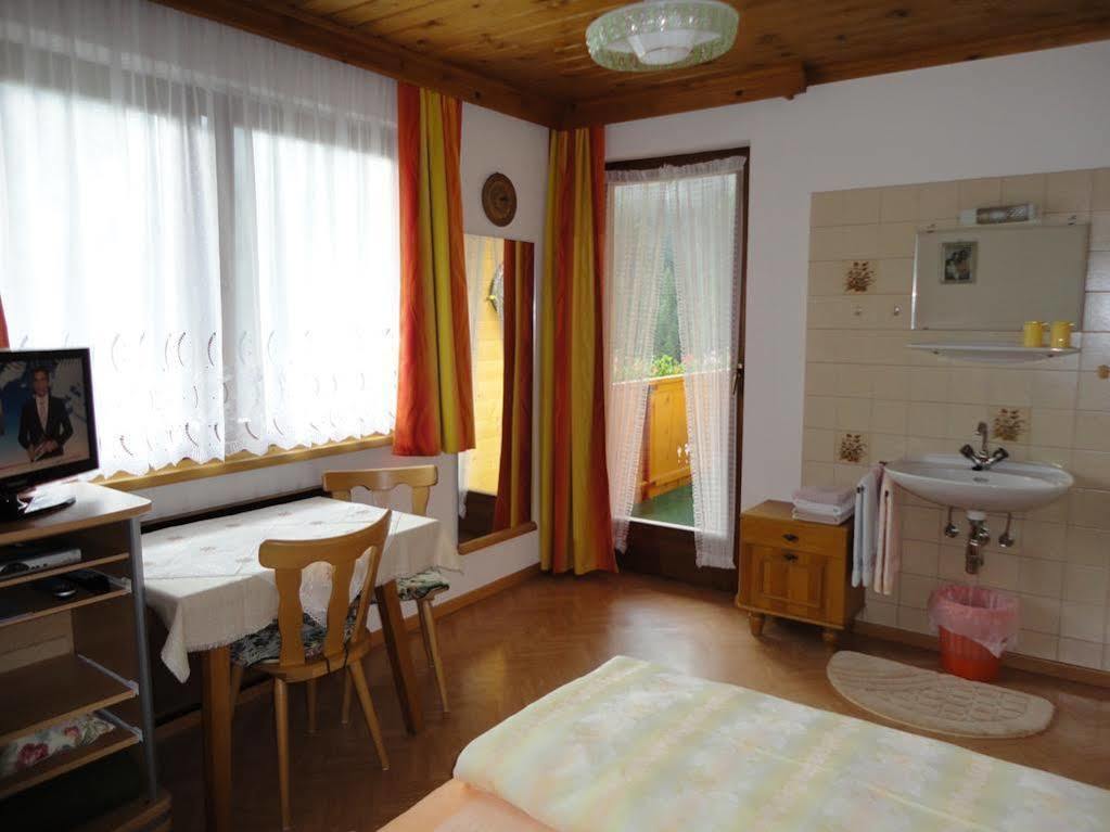 Haus Dorfblick 호텔 Prägraten 외부 사진